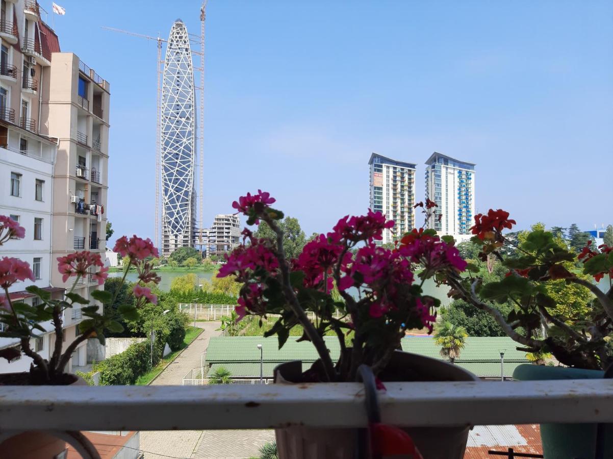 Kvartira Near The Boulevard Apartment